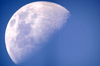 Name:  Moon-Daytime-Color-web-900-SM.jpg
Views: 324
Size:  13.1 KB